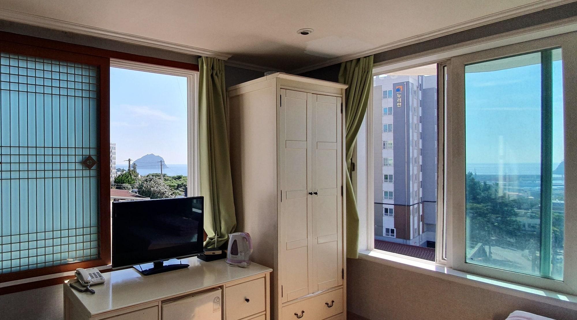 Hotel Good Inn Seogwipo Ngoại thất bức ảnh