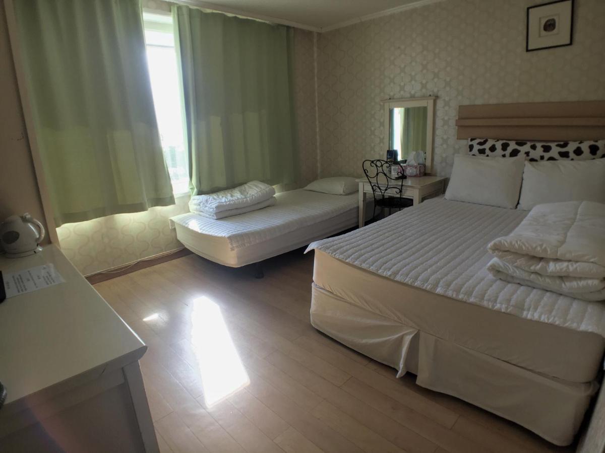 Hotel Good Inn Seogwipo Ngoại thất bức ảnh